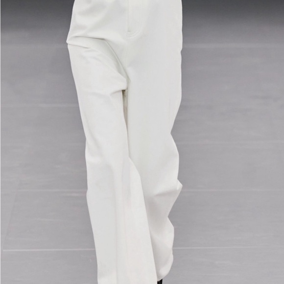 Loewe High waisted jeans in blanco white - Picture 2 of 6